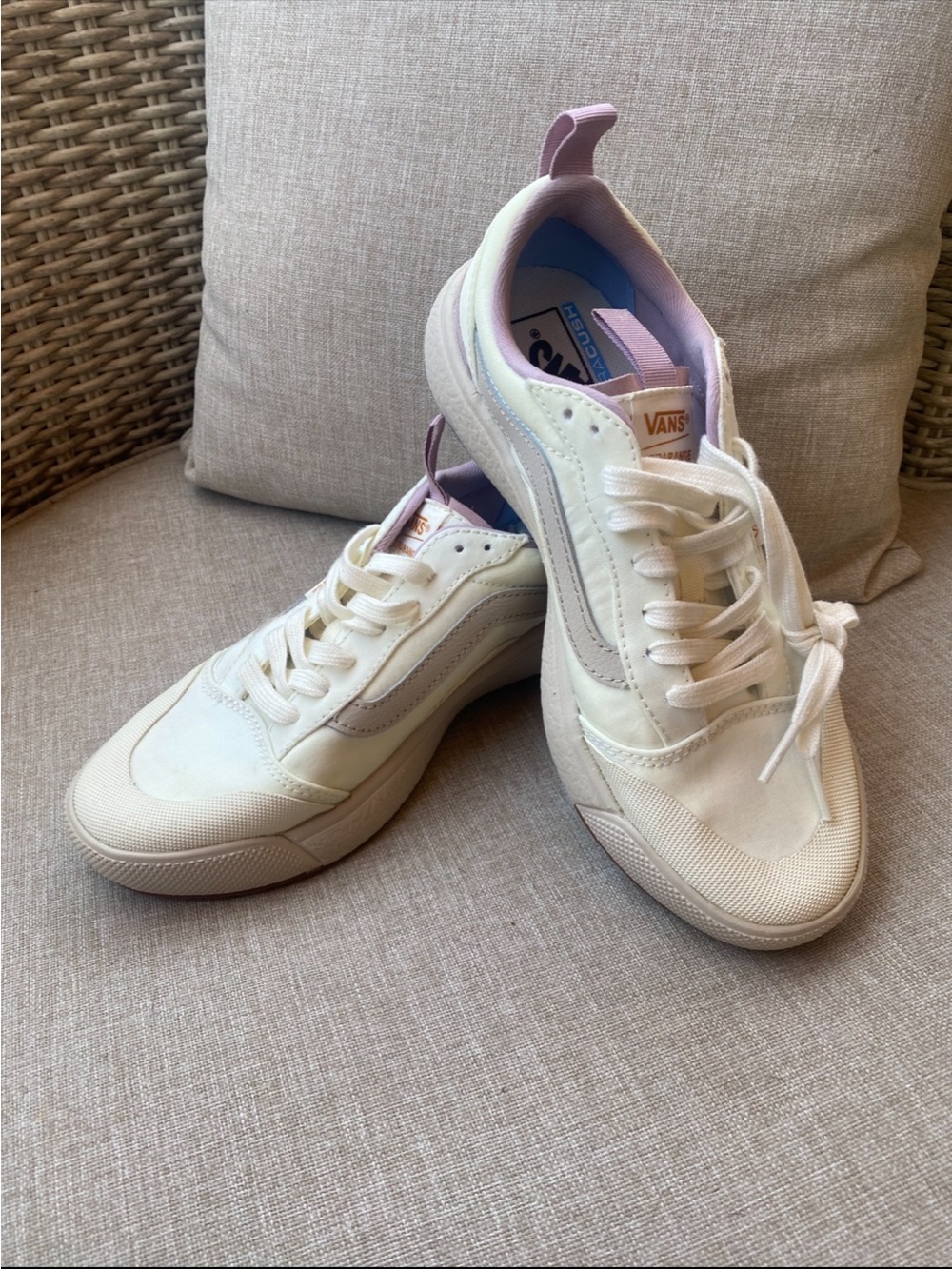 Vans Marshmallow Rose UltraRange  Running Shoes